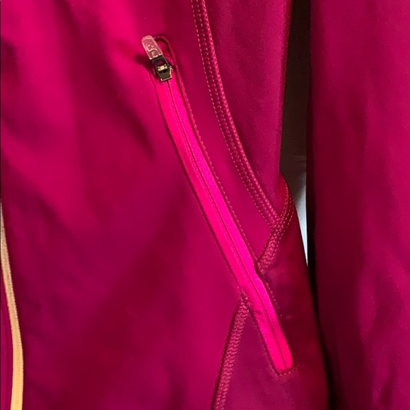 New Balance Running Jacket - Picture 4 of 9